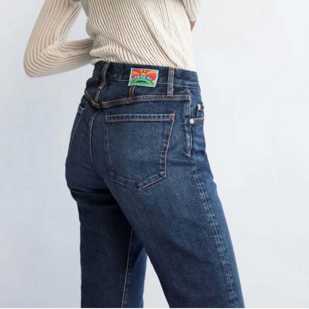 NWT DAILY BLUE MANYA CLASSIC STRAIGHT LEG JEANS ~ LEGACY COLLECTION - Picture 3 of 8